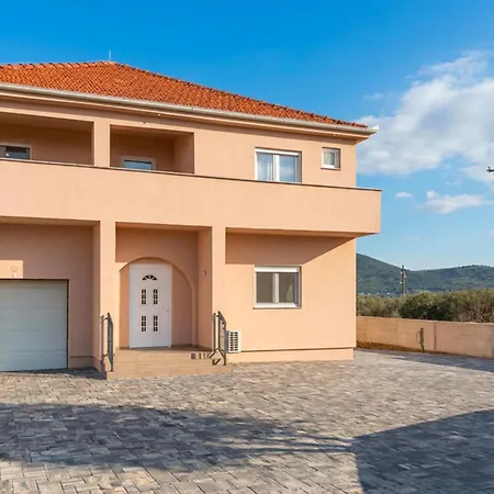 Stunning In بيت للعطل Gorica (Zadar)